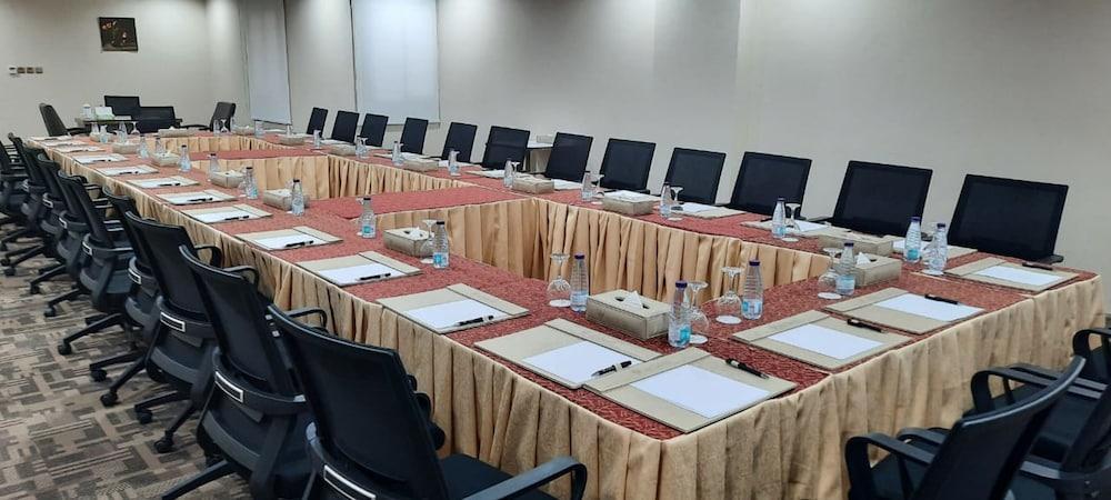 Hayat Al Riyadh Hotel Экстерьер фото